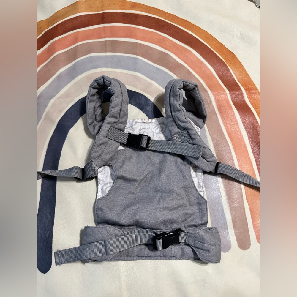 Ergo Baby galaxy grey doll carrier - Picture 4 of 5